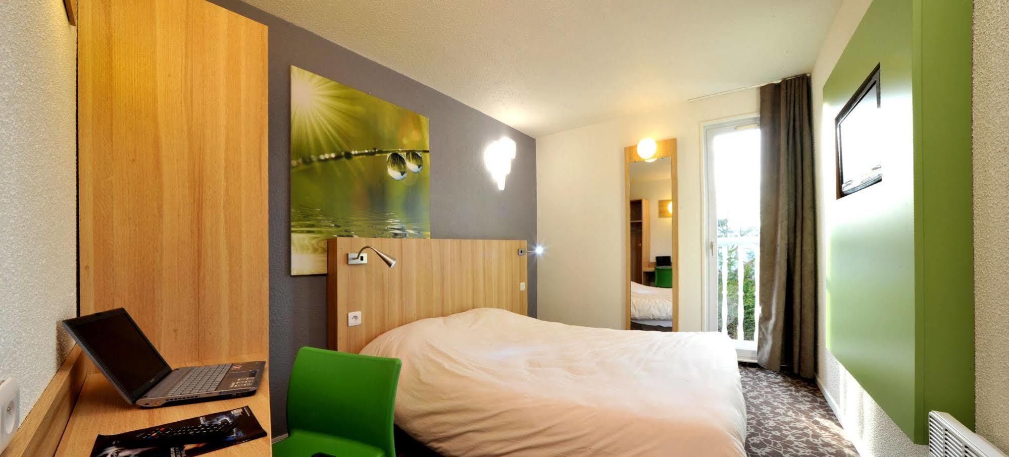 Enzo Hotels Trappes By Kyriad Direct Exterior photo
